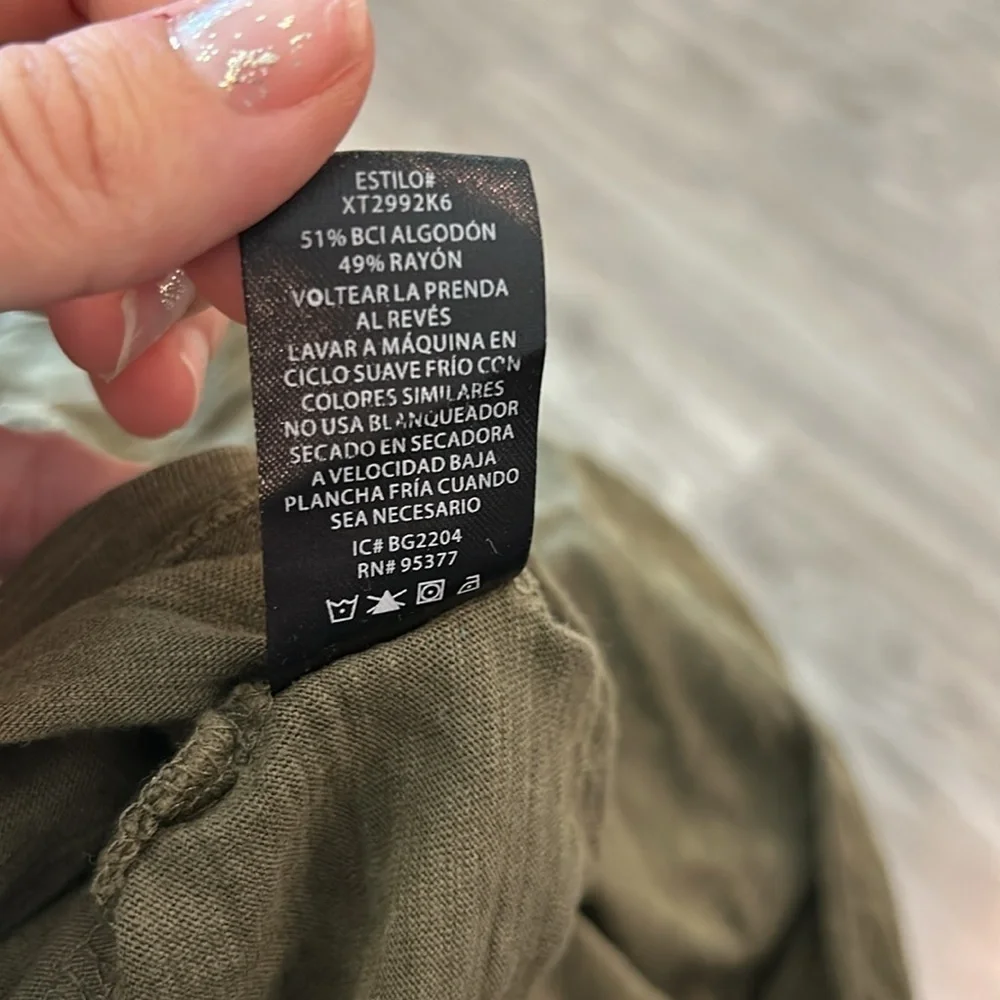 EUC Social Sanctuary Olive Green T Shirt Size Large